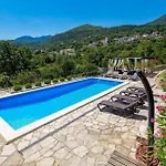 Lovely In Vakantiehuis Veprinac